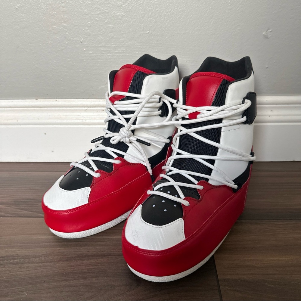 Moon Boot High Top Sneaker Bootie Boots Red White Black Size - 39/49/7-7.5